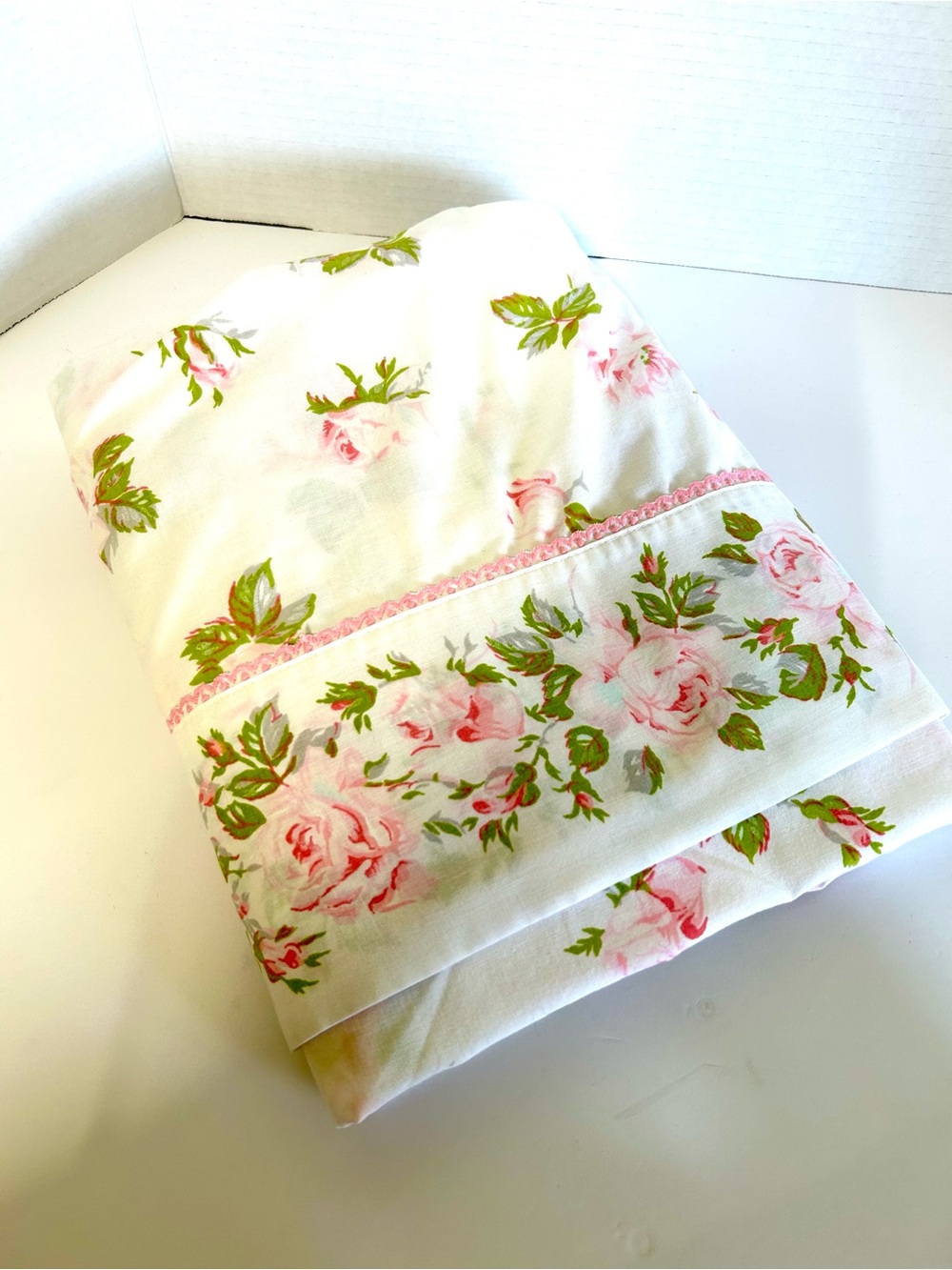 Vintage Pink Cabbage Rose Tex Made 80 x 96 Flat Sheet